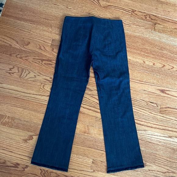 Elizabeth and James Flat Front Jeans Stretch Frayed Hem Sz 6 PERFECT - Picture 5 of 6